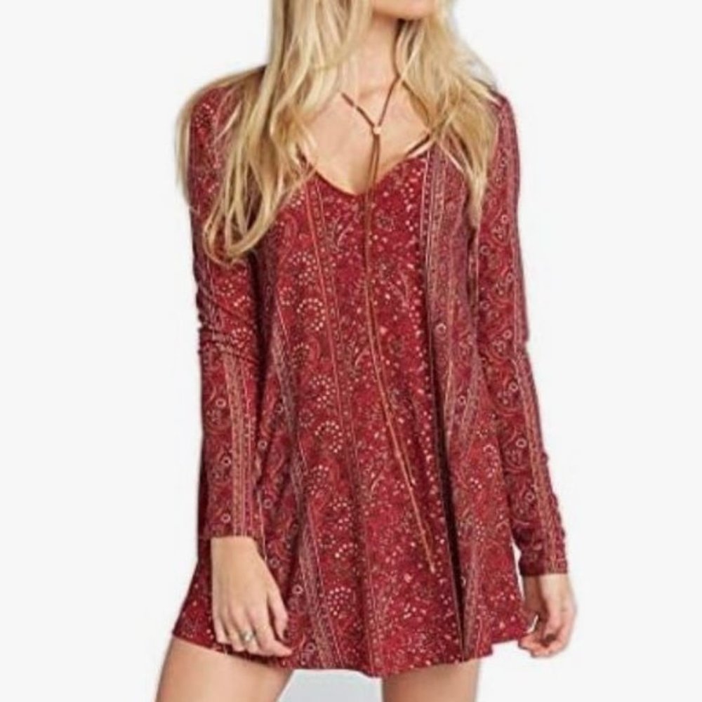 Show Me Your Mumu Bryce Swing Red Paisley Dress Size XS Long Sleeve Boho V-Neck